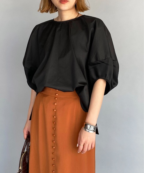 HERENCIA（ヘレンチア）の「袖ボリューム異素材プルオーバー（Tシャツ/カットソー・レディース・ブラック/ブラウン・M）」の2枚目の写真