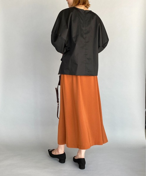 HERENCIA（ヘレンチア）の「袖ボリューム異素材プルオーバー（Tシャツ/カットソー・レディース・ブラック/ブラウン・M）」の13枚目の写真