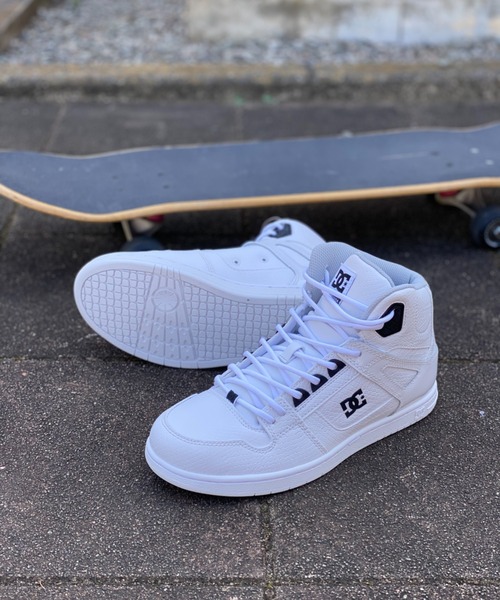 DC(ディーシー)の「DC/ディーシー スケシュー PURE HIGH-TOP SE/ピュアハイトップ エスイー DM214019(スニーカー・メンズ・ホワイト×ブラック・27.5cm/26.5cm/25.0cm/29.0cm/28.0cm/27.0cm/26.0cm/24.0cm/23.0cm)」の1枚目の写真