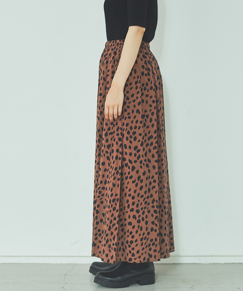 Rouge vif Anna(ルージュヴィフアンナ)の「【WEB・一部店舗限定】IPEKER レオパードマキシスカート(スカート・レディース・ブラウン・フリー)」の3枚目の写真
