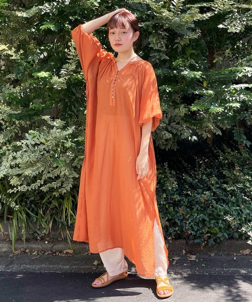 frunco（フランコ）の「2WAYボリュームギャザーワンピース（ワンピース・レディース・ピンク/オレンジ・FREE）」の2枚目の写真