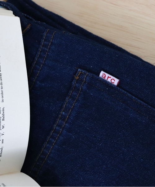 archives（アルシーヴ）の「ベーシックストレートパンツ（デニムパンツ・レディース・ブラック/ネイビー/アイボリー・SMALL/MEDIUM/X-SMALL）」の6枚目の写真