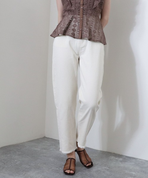 archives（アルシーヴ）の「ベーシックストレートパンツ（デニムパンツ・レディース・ブラック/ネイビー/アイボリー・SMALL/MEDIUM/X-SMALL）」の7枚目の写真