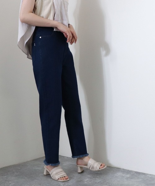 archives（アルシーヴ）の「ベーシックストレートパンツ（デニムパンツ・レディース・ブラック/ネイビー/アイボリー・SMALL/MEDIUM/X-SMALL）」の5枚目の写真