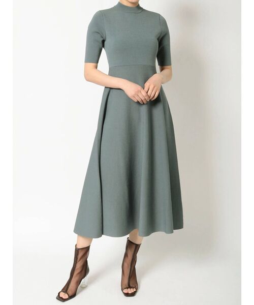 MERCURYDUO（マーキュリーデュオ）の「ハイツイストスタンドカラーニットワンピース（ワンピース・レディース・アイボリー/ブルー/ブラック・FREE）」の13枚目の写真