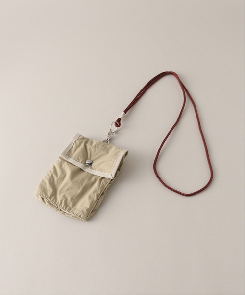 JOURNAL STANDARD relume(ジャーナルスタンダード レリューム)の「ネオタイプライターポーチ(ボディバッグ/ウエストポーチ・メンズ・ブラック/パープル/ベージュ系その他・FREE)」の2枚目の写真