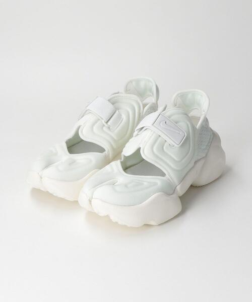 NIKE（ナイキ）の「＜NIKE（ナイキ）＞AQUA RIFT アクアリフト/スニーカー（スニーカー・レディース・ホワイト/ブラック・23cm/23.5cm/24cm/24.5cm/25cm）」の5枚目の写真