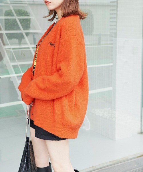 Mark Gonzales（マーク・ゴンザレス）の「Mark Gonzales/マークゴンザレス 別注  ピスネーム/ロゴ刺繍 シャギーニット ビッグシルエットカーディガン（カーディガン/ボレロ・レディース・オレンジ/ブラック/イエロー/ブルー/グリーン/ブラウン/パープル・FREE）」の13枚目の写真