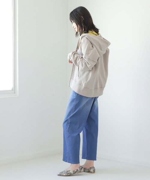 LAKOLE（ラコレ）の「ソフトテリージップフーディ / 227763（パーカー・レディース・オフホワイト/ブラック/チョコ/グレイッシュベージュ・SMALL/MEDIUM）」の16枚目の写真