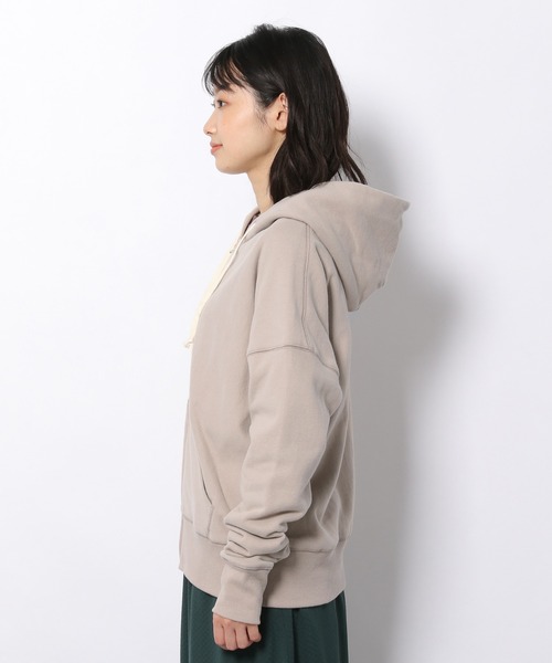 LAKOLE（ラコレ）の「ソフトテリージップフーディ / 227763（パーカー・レディース・オフホワイト/ブラック/チョコ/グレイッシュベージュ・SMALL/MEDIUM）」の7枚目の写真