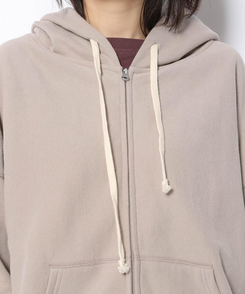 LAKOLE（ラコレ）の「ソフトテリージップフーディ / 227763（パーカー・レディース・オフホワイト/ブラック/チョコ/グレイッシュベージュ・SMALL/MEDIUM）」の11枚目の写真