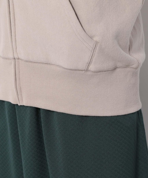 LAKOLE（ラコレ）の「ソフトテリージップフーディ / 227763（パーカー・レディース・オフホワイト/ブラック/チョコ/グレイッシュベージュ・SMALL/MEDIUM）」の15枚目の写真