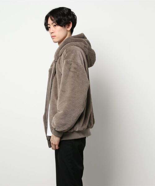 CORISCO（コリスコ）の「ファーフードブルゾン(M1)（ブルゾン・メンズ・ホワイト/ブラック/ベージュ/グレー・MEDIUM/LARGE/X-LARGE）」の5枚目の写真