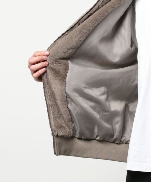 CORISCO（コリスコ）の「ファーフードブルゾン(M1)（ブルゾン・メンズ・ホワイト/ブラック/ベージュ/グレー・MEDIUM/LARGE/X-LARGE）」の7枚目の写真