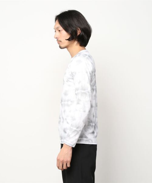 Mac-House(マックハウス)の「T-GRAPHICS 総柄プリントロングスリーブTシャツ(Tシャツ/カットソー・メンズ・ブラック/サックスブルー/グレー/グレイッシュベージュ/ネイビー・L/S/M/XL)」の11枚目の写真