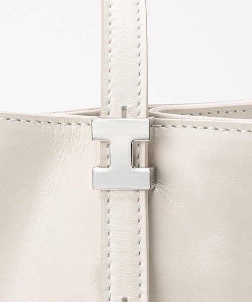 美品 IACUCCI イアクッチ ジュリエッタ XS ATHENE ホワイト IACUCCI（イアクッチ）の「ジュリエッタ XS ATHENE（トート