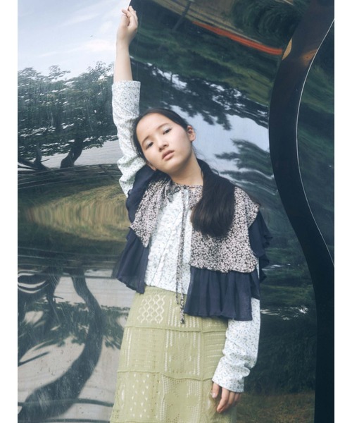 merry jenny(メリージェニー)の「floral frill frill collar(付け襟・レディース・アイボリー/ブラック/ブルー・FREE)」の12枚目の写真