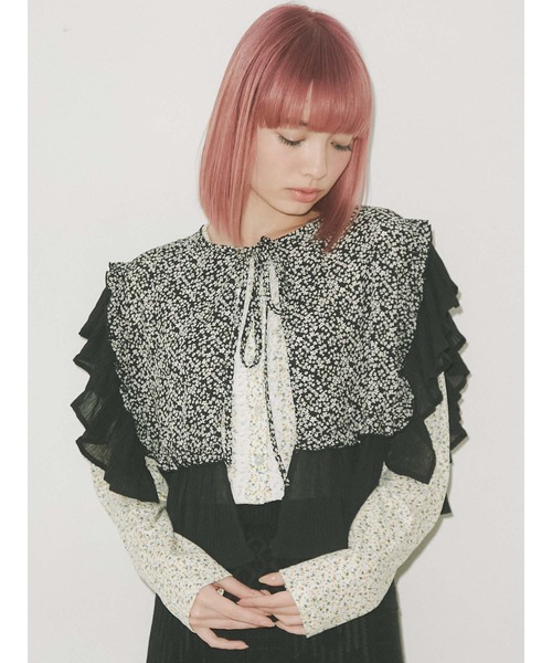 merry jenny(メリージェニー)の「floral frill frill collar(付け襟・レディース・アイボリー/ブラック/ブルー・FREE)」の15枚目の写真