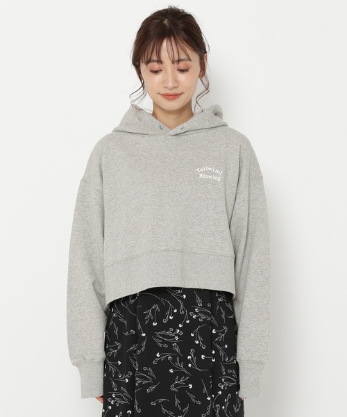mysty woman(ミスティウーマン)の「ロゴショートフーディー 264502(パーカー・レディース・ベージュ/オフホワイト/ピンク/杢グレー・FREE)」の13枚目の写真