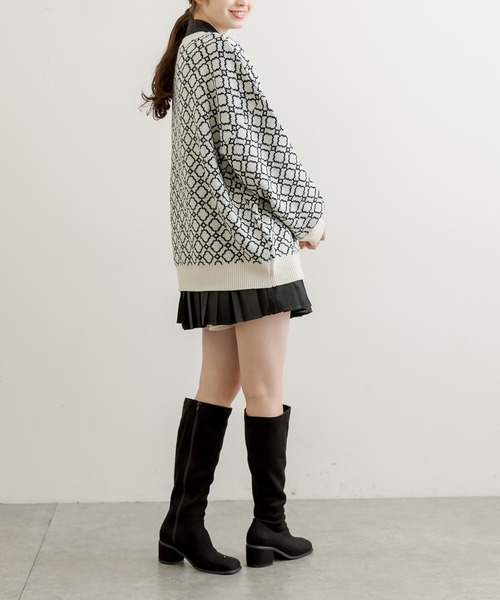 OLIVE des OLIVE（オリーブデオリーブ）の「幾何柄ジャガードチュニック（ニット/セーター・レディース・グレー/オフホワイト/ライトブラウン・FREE）」の15枚目の写真