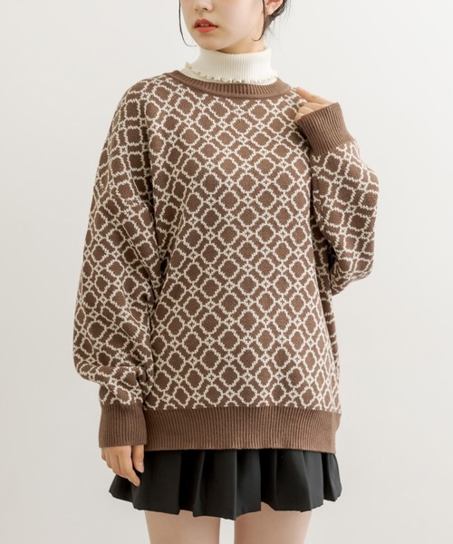 OLIVE des OLIVE（オリーブデオリーブ）の「幾何柄ジャガードチュニック（ニット/セーター・レディース・グレー/オフホワイト/ライトブラウン・FREE）」の5枚目の写真