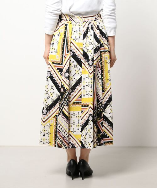 GRANDMA MAMA DAUGHTER（グランマママドーター）の「【 GRANDMA MAMA DAUGHTER / グランマ ママ ドーター 】 フレアーギャザーロングスカート GK2031591 KTI（スカート・レディース・イエロー・1/000）」の3枚目の写真