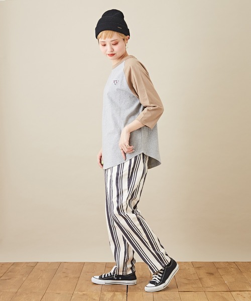 CUBE SUGAR（キューブシュガー）の「7分袖バックプリントロゴグラフィックラグランTシャツ（Tシャツ/カットソー・レディース・ホワイト系その他/グレー系その他/ブラック×グレー/ホワイト×ブラック・M）」の16枚目の写真