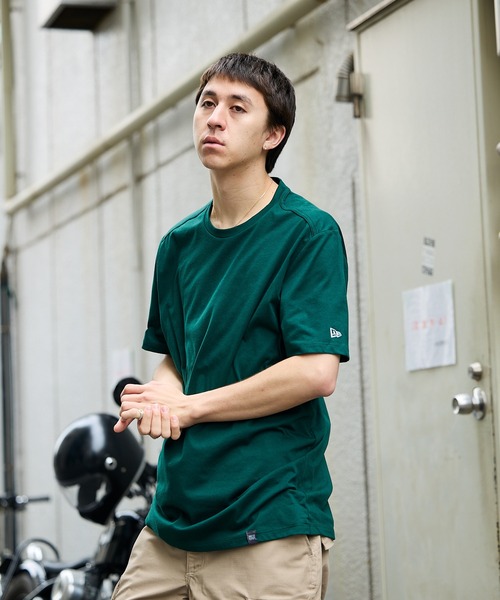 NEW ERA(ニューエラ)の「NEW ERA/ニューエラ MEN'S S/S TEE シンプルワンポイント オーバーサイズ 無地 ロゴT 半袖Tシャツ(Tシャツ/カットソー・メンズ・ホワイト/ブラック/ヘザーグレー/レッド/ダークグリーン/ネイビー/ロイヤルブルー・M/L/XL/S)」の4枚目の写真