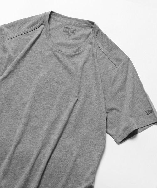 NEW ERA(ニューエラ)の「NEW ERA/ニューエラ MEN'S S/S TEE シンプルワンポイント オーバーサイズ 無地 ロゴT 半袖Tシャツ(Tシャツ/カットソー・メンズ・ホワイト/ブラック/ヘザーグレー/レッド/ダークグリーン/ネイビー/ロイヤルブルー・M/L/XL/S)」の10枚目の写真