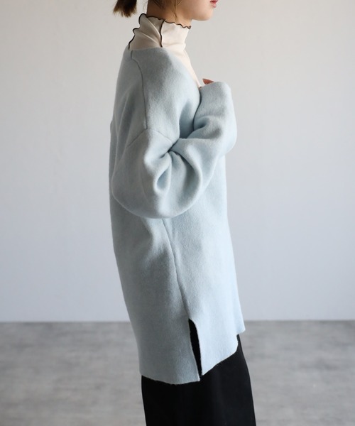 r.（アールドット）の「アンゴラタッチバイカラーVネックニット（ニット/セーター・レディース・ライトベージュ/グリーン/ブルー/ライトブルー/イエロー/ピンク・FREE）」の20枚目の写真