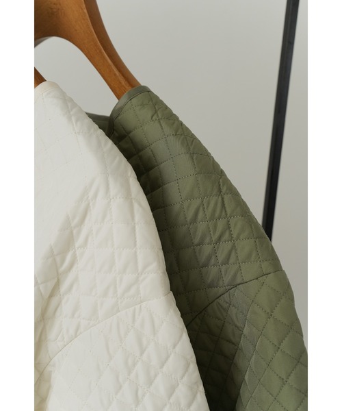 LA PEAU DE GEM(ラポドゥジェム)の「【LA PEAU DE GEM】キルティングブルゾン(ブルゾン・レディース・カーキ/アイボリー・FREE)」の10枚目の写真