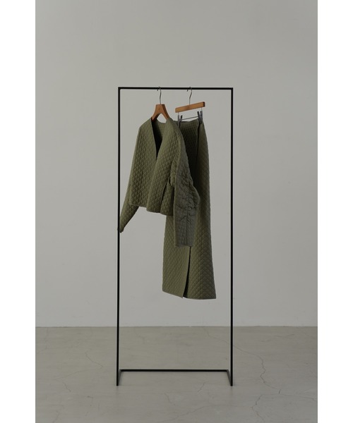 LA PEAU DE GEM(ラポドゥジェム)の「【LA PEAU DE GEM】キルティングブルゾン(ブルゾン・レディース・カーキ/アイボリー・FREE)」の15枚目の写真