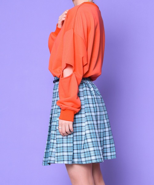 PairPair（ペアペア）の「カットアウトスウェット（Tシャツ/カットソー・レディース・ライム/オレンジ/オートミール・FREE）」の11枚目の写真