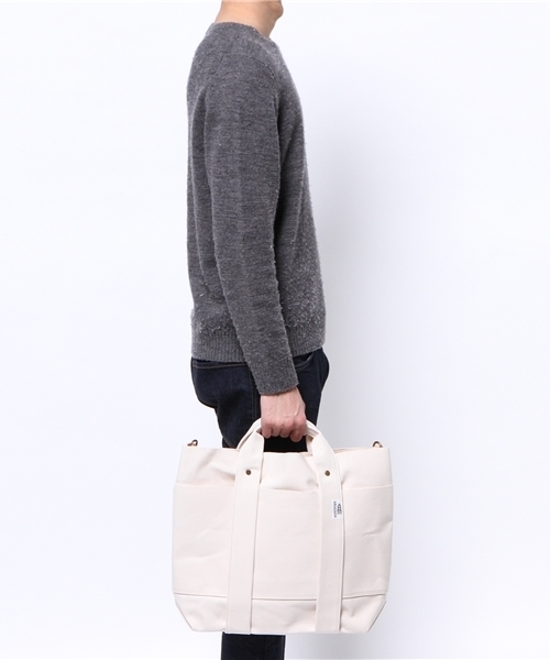 SHIPS（シップス）の「AMIACALVA: ニュー 3way トートバッグ（Sサイズ）■（トートバッグ・メンズ・ブラック/ライトホワイト/ネイビー/ブルー/その他/ダークオリーブ・ONE SIZE）」の9枚目の写真