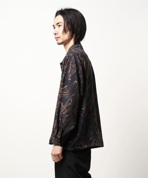 Lui's（ルイス）の「マーブル柄シャツ（シャツ/ブラウス・メンズ・ホワイト/ネイビー・MEDIUM/SMALL）」の4枚目の写真
