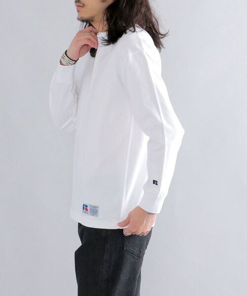 Russell Athletic（ラッセルアスレティック）の「*【SHIPS別注】RUSSELL ATHLETIC: ピグメント加工 ヘンリーネック ロングスリーブ Tシャツ (ロンT) 22SS（Tシャツ/カットソー・メンズ・ホワイト/ダークグレー/グリーン/ネイビー/イエロー系・SMALL/MEDIUM/LARGE/X-LARGE）」の16枚目の写真