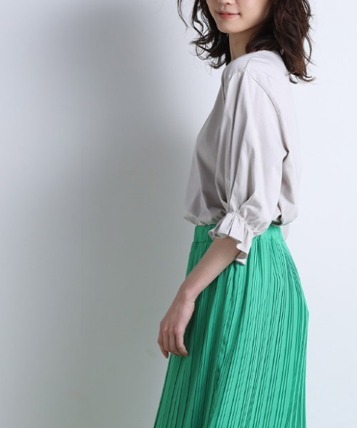 RANAN（ラナン）の「〈Beautiful Cotton　綿100％〉UVカット/接触冷感　ボリュームタックスリーブカットソー（Tシャツ/カットソー・レディース・モカ/オフホワイト/ブラック/ライトグレー/グリーン・LL/L/M）」の22枚目の写真