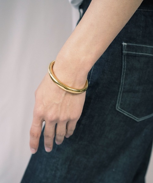 Vaya Con Dios(ヴァヤコンディオス)の「B71 stainless - Adams bangle(バングル/リストバンド・メンズ・ゴールド/シルバー・FREE)」の10枚目の写真