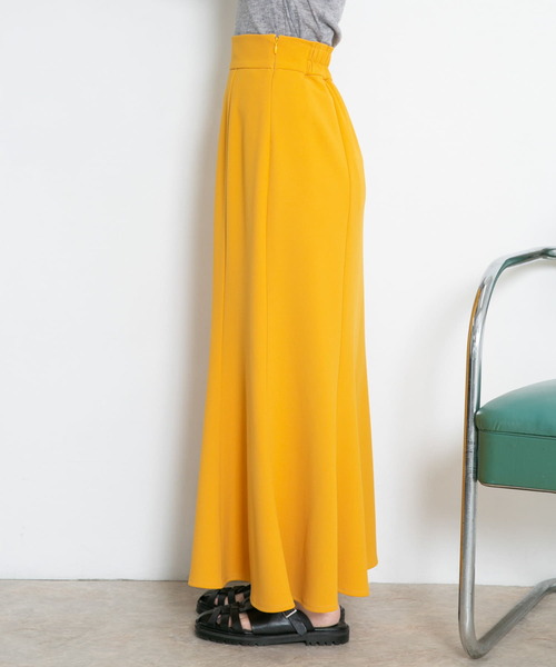 KBF(ケイビーエフ)の「マーメイドラインスカート(スカート・レディース・グリーン/イエロー/ネイビー・ONE)」の22枚目の写真
