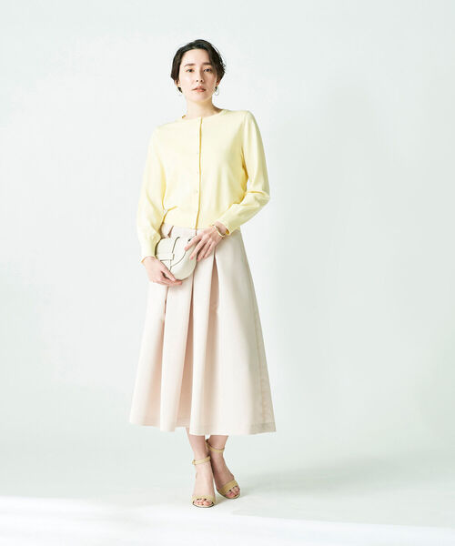 NOLLEY’S Sophi(ノーリーズソフィ)の「パール釦クルーネックカーディガン(カーディガン/ボレロ・レディース・チャコールグレー/クリーム/ブルー/ホワイト・38/36)」の15枚目の写真