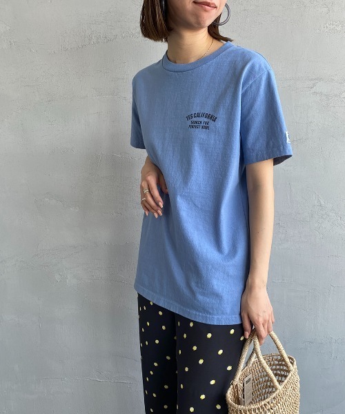 The Endless Summer（エンドレスサマー）の「[THE ENDLESS SUMMER/エンドレスサマー] 別注 BUHI アーチロゴバックプリントTシャツ（Tシャツ/カットソー・レディース・ベージュ/ホワイト/サックスブルー・S/M/L/XL）」の8枚目の写真