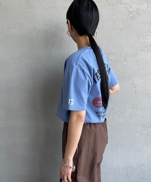 The Endless Summer（エンドレスサマー）の「[THE ENDLESS SUMMER/エンドレスサマー] 別注 BUHI アーチロゴバックプリントTシャツ（Tシャツ/カットソー・レディース・ベージュ/ホワイト/サックスブルー・S/M/L/XL）」の21枚目の写真