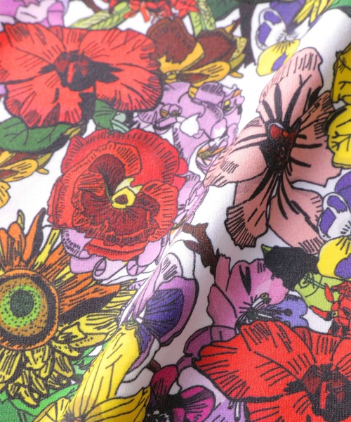 ZUCCa/ズッカ　カットソー　地図柄 ZUCCa（ズッカ）の「BLOOMING FLOWERS T./Tシャツ（Tシャツ