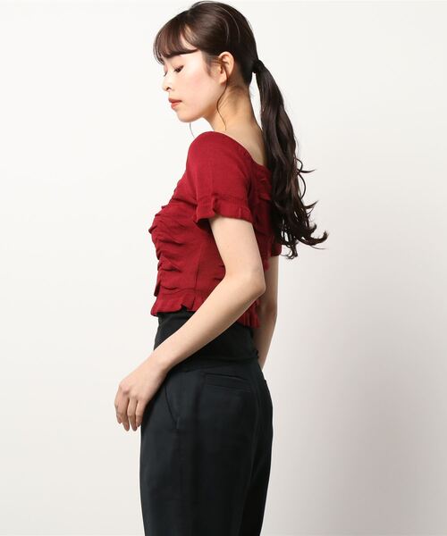 VIBGYOR Women(ヴィブジョー ウィメン)の「【KOREA SELECT】スクエアネック シャーリング ショート丈 ニット(ニット/セーター・レディース・ブラック/ライトベージュ/グリーン/イエロー/レッド/ホワイト・FREE)」の14枚目の写真