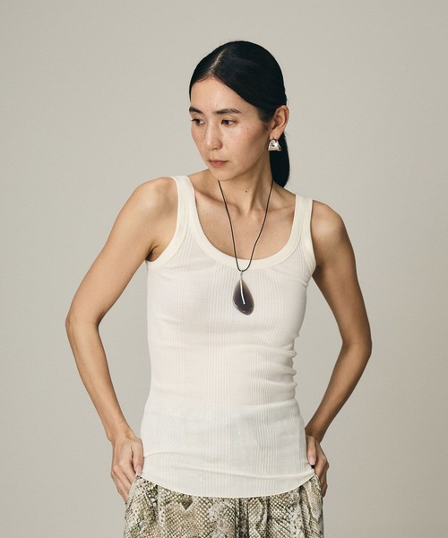 Chaos（カオス）の「Chaos(カオス)/◇3/4坪田あさみさんIGLIVE紹介アイテム◇シルクマルドウタンクトップ（タンクトップ・レディース・ブラック/ベージュ系その他/チャコールグレー/ブラウン系その他/ホワイト・FREE）」の9枚目の写真