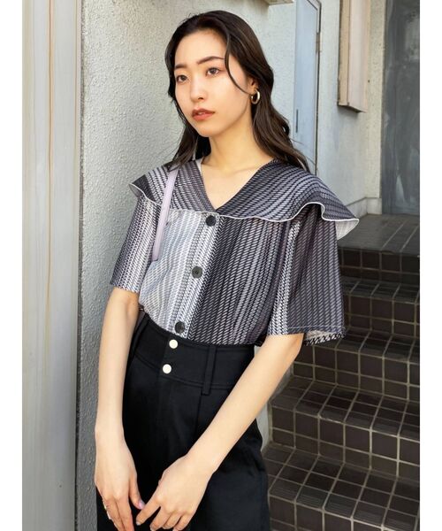 EMODA（エモダ）の「オーバーカラーショートシャツ（シャツ/ブラウス・レディース・その他/ホワイト/ブラック・FREE）」の8枚目の写真