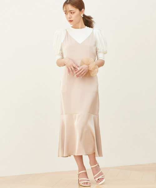 VIOLETTA（ヴィオレッタ）の「サテンキャミワンピース（ワンピース・レディース・ブラック/ベージュ・FREE）」の20枚目の写真