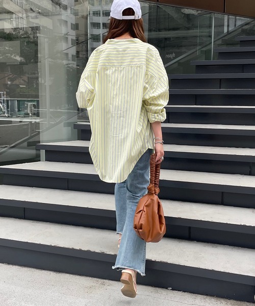 DISCOAT(ディスコート)の「カラーストライプバンドカラービッグシャツ(シャツ/ブラウス・レディース・バイオレット/サックスブルー/イエロー・MEDIUM/LARGE)」の7枚目の写真