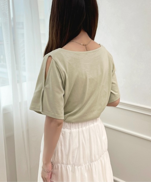 apres jour（アプレジュール）の「スリットスリーブTシャツ【ZOZOTOWN限定アイテム】（Tシャツ/カットソー・レディース・ブラック/オフホワイト/グリーン/ライトピンク・X-LARGE/フリー）」の5枚目の写真