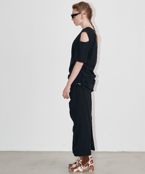 Solace（ソレイス）の「センターシャーリングスカート（スカート・レディース・ブラック/ピンク・MEDIUM/LARGE）」の10枚目の写真